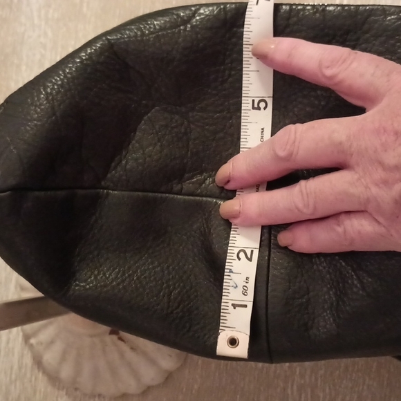 New not used B Makowsky leather bag. - Picture 5 of 15